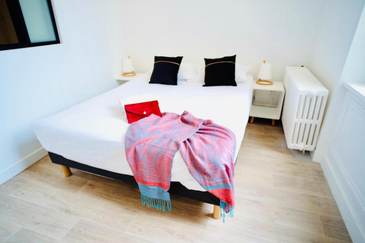City Affaire : Bayeux Omaha ภายนอก รูปภาพ